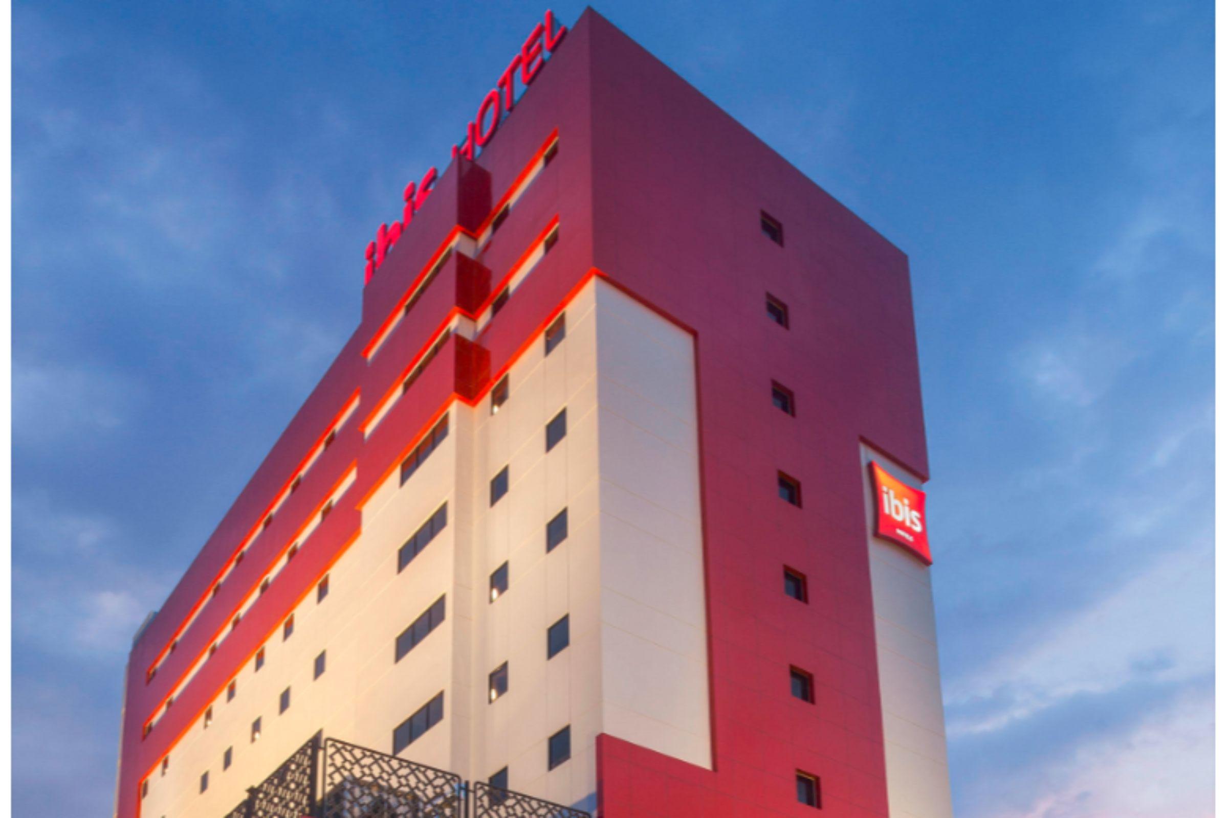 Ibis Pontianak City Center Экстерьер фото